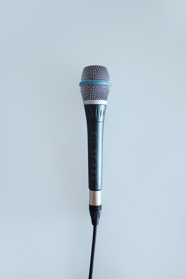 B2/C1 Speakiing Skills A Microphone to represent English Speaking Skills